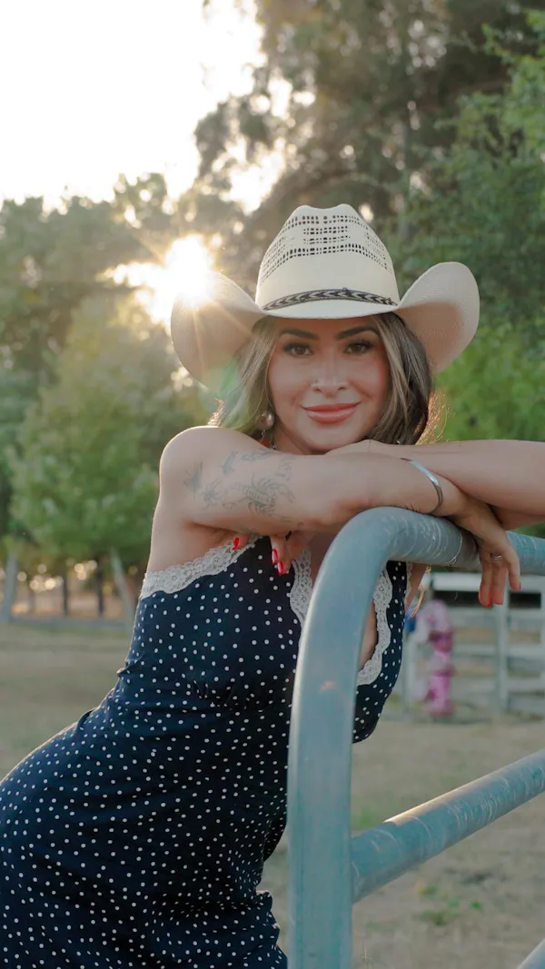 hat, fashion, beauty, headgear, summer, smile
