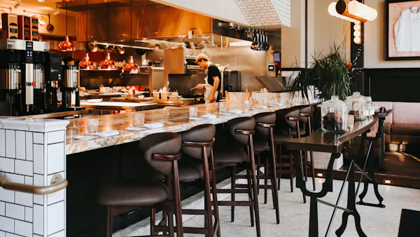 restaurant, countertop, customer, bar, barware, food
