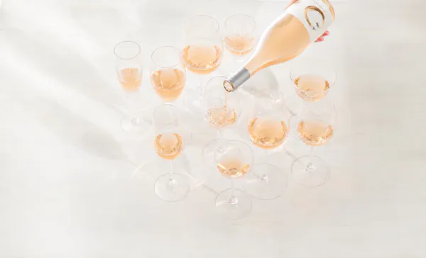 stemware, liquid, drinkware, champagne glass, wine glass, alcoholic drink