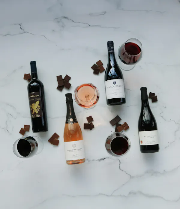 bottle, alcoholic drink, glass bottle, liquid, alcohol, wine bottle