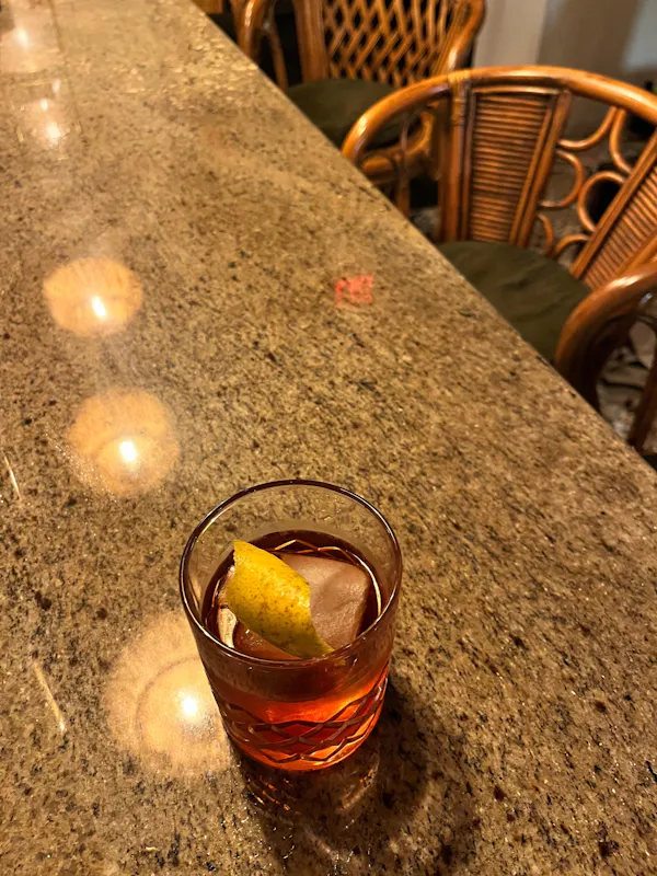 tableware, alcoholic drink, drinkware, liquor, classic cocktail, serveware