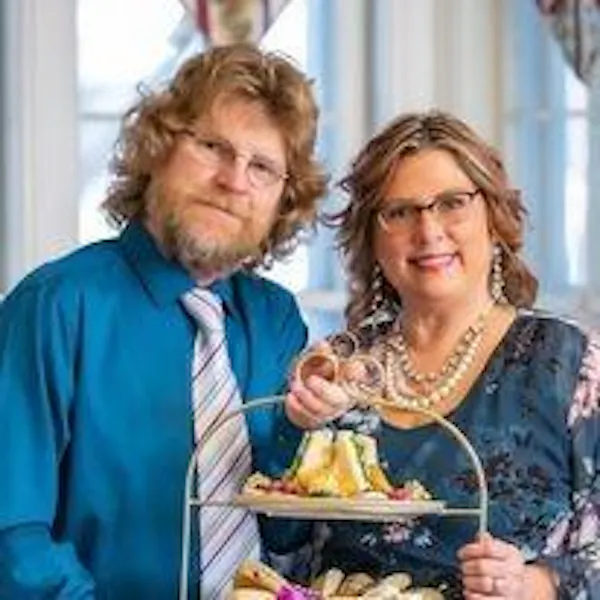 glasses, tableware, smile, food, table, furniture