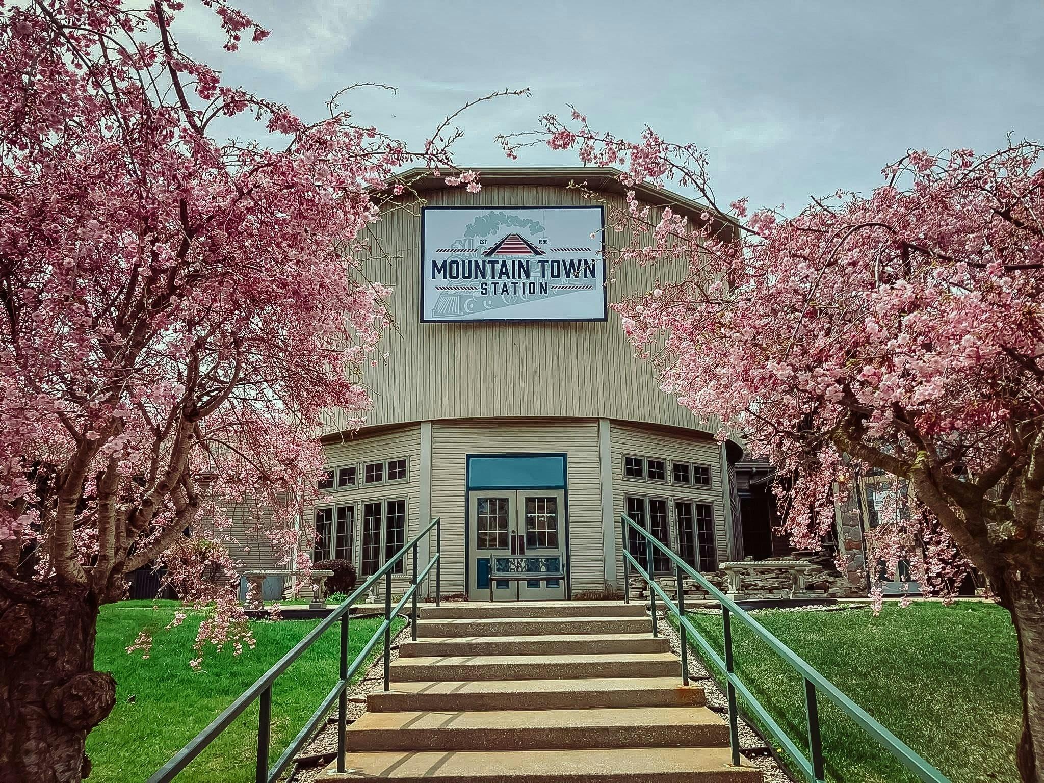 Mountain Town Station Restaurant & Brew Pub