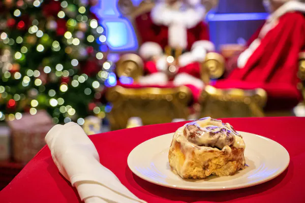 food, christmas tree, tableware, ingredient, recipe, cake