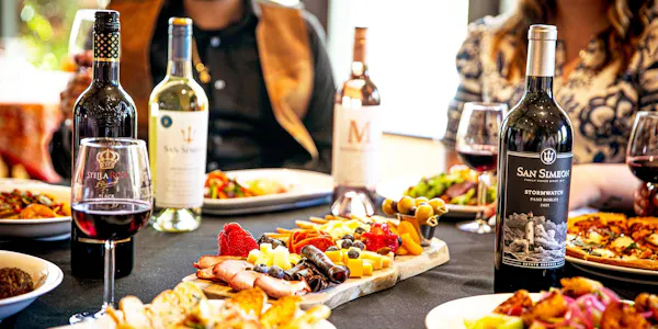 tableware, food, alcoholic drink, bottle, drinkware, ingredient