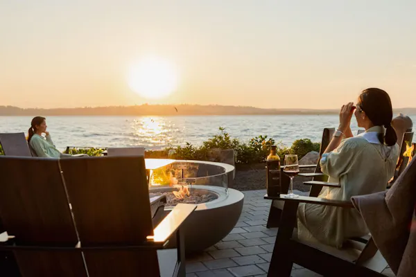 furniture, horizon, outdoor furniture, dusk, coastal and oceanic landforms, chair