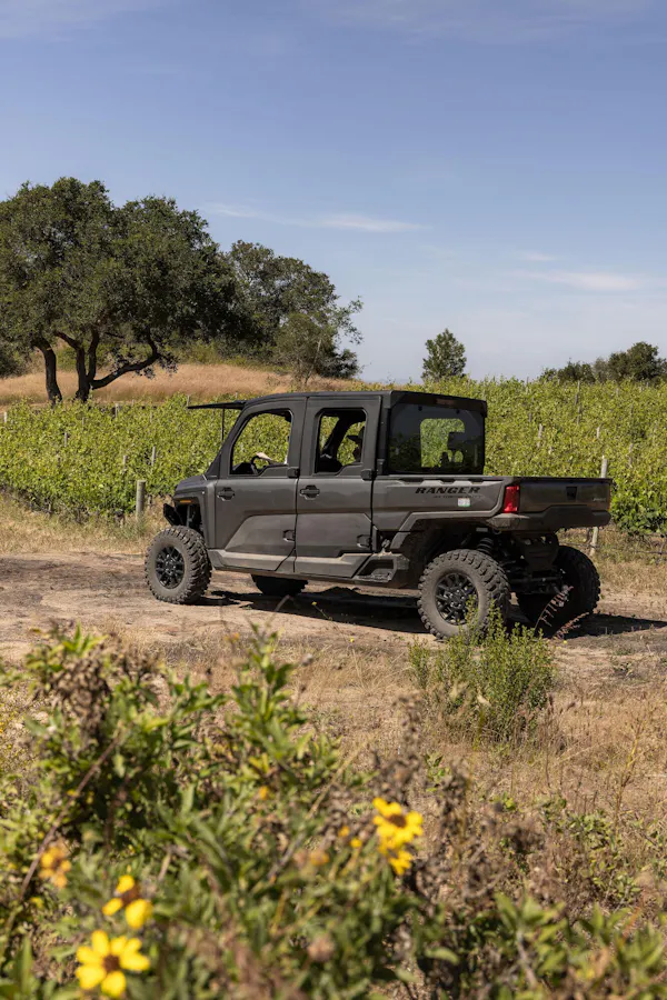 land vehicle, vehicle, motor vehicle, automotive exterior, automotive tire, off-road vehicle
