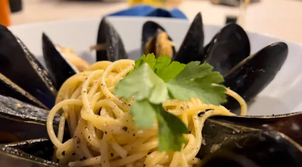 food, tableware, al dente, spaghetti alle vongole, spaghetti, seafood