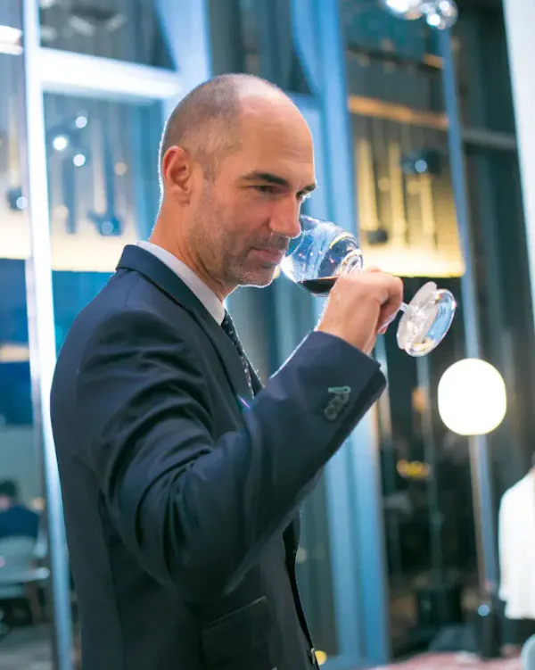 drinkware, white-collar worker, formal wear, blazer, dress shirt, glass