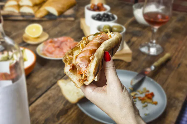 food, tableware, ingredient, finger food, fast food, bread