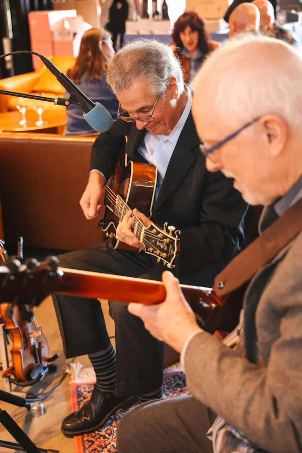 glasses, eyewear, chordophone, musical instrument, guitarist, string instrument