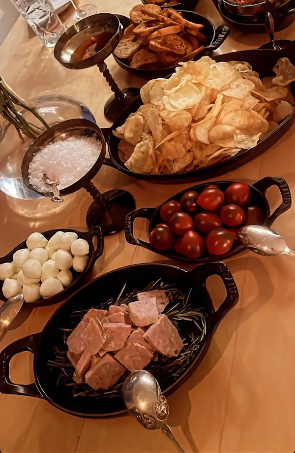 food, tableware, ingredient, serveware, dishware, finger food
