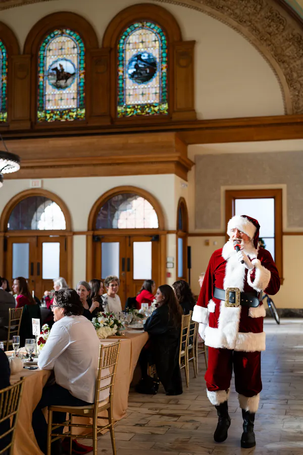 lighting, hall, ceiling, tradition, molding, christmas eve