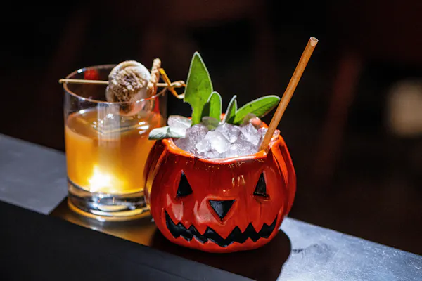 tableware, ingredient, food, alcoholic drink, produce, fruit