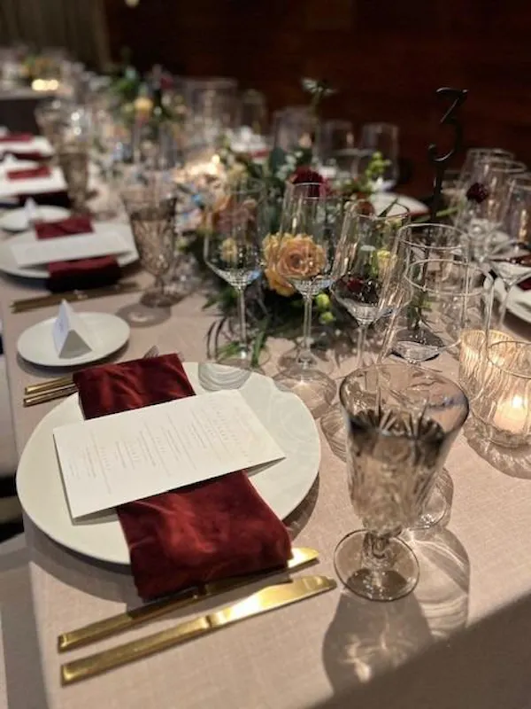 stemware, tableware, drinkware, table, cutlery, tablecloth