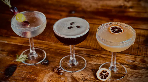 tableware, alcoholic drink, stemware, liquor, cocktail, classic cocktail