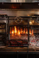 El Che Steakhouse & Bar