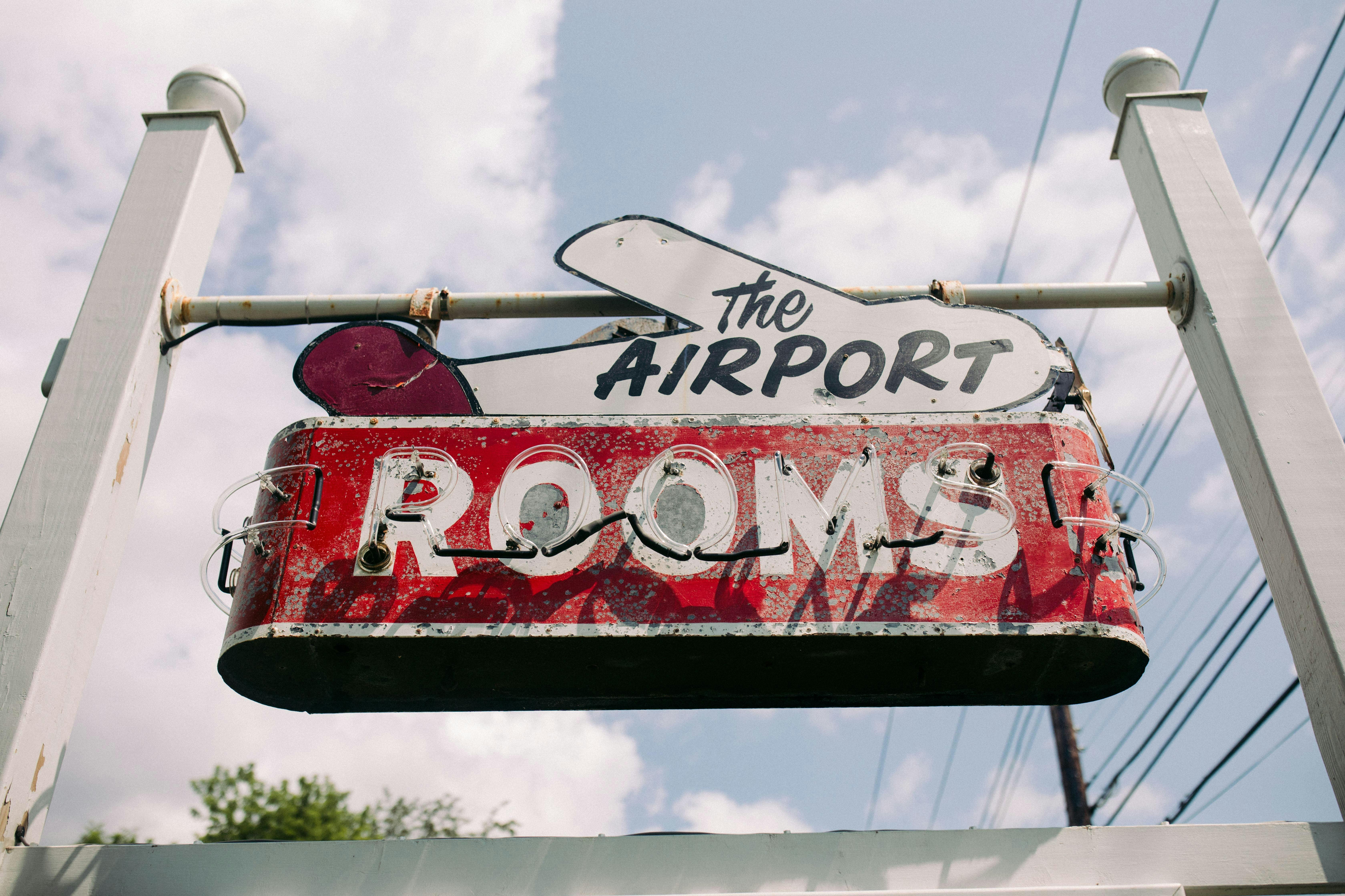 TOURISTS & The Airport Rooms