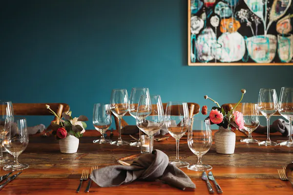 tableware, stemware, furniture, drinkware, table, barware