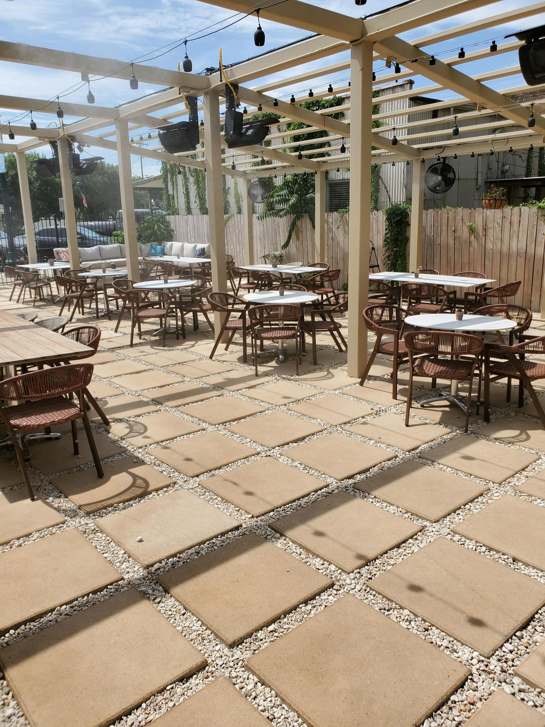 TasTe on Main Buda, TX Tock