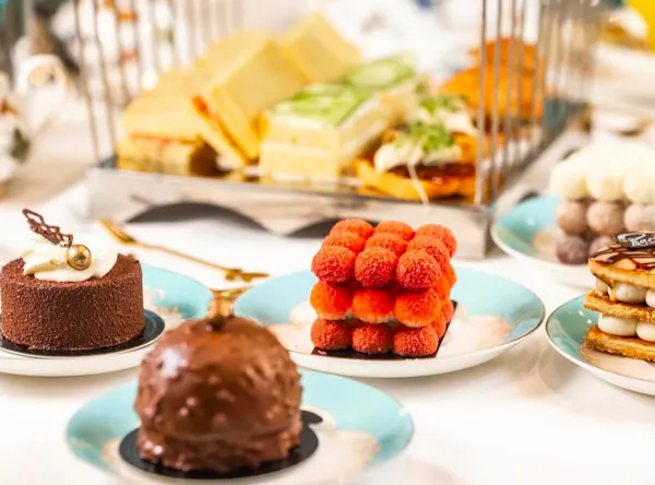 food, cake, tableware, ingredient, dessert, finger food
