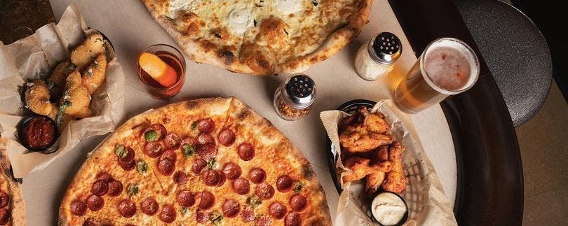 Pizza Lobo Andersonville