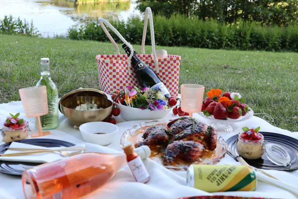 food, tableware, ingredient, picnic, drinkware, table