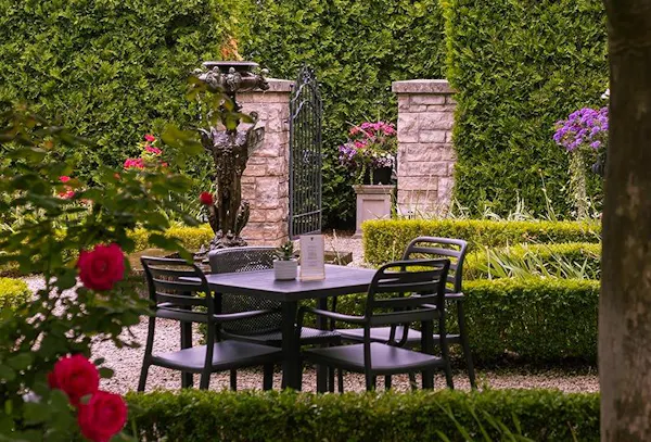 green, shrub, garden, outdoor furniture, plant community, furniture