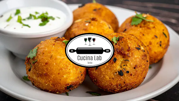 food, ingredient, fried food, hushpuppy, finger food, fast food