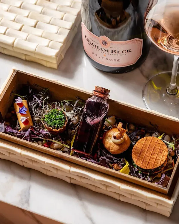 food, tableware, ingredient, liquor, basket, bottle