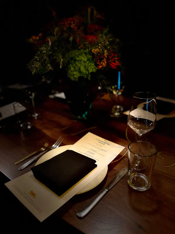 tableware, drinkware, stemware, table, serveware, wine glass