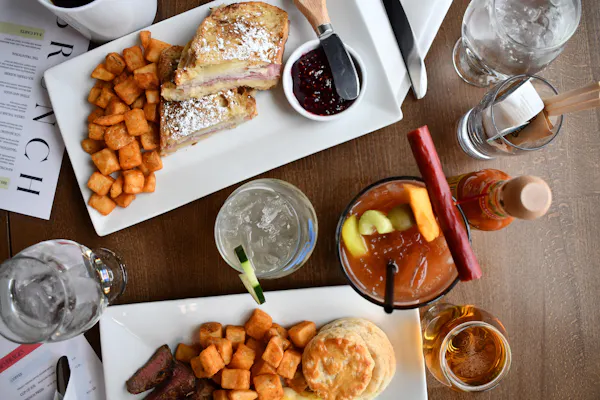 food, tableware, ingredient, serveware, dishware, drinkware