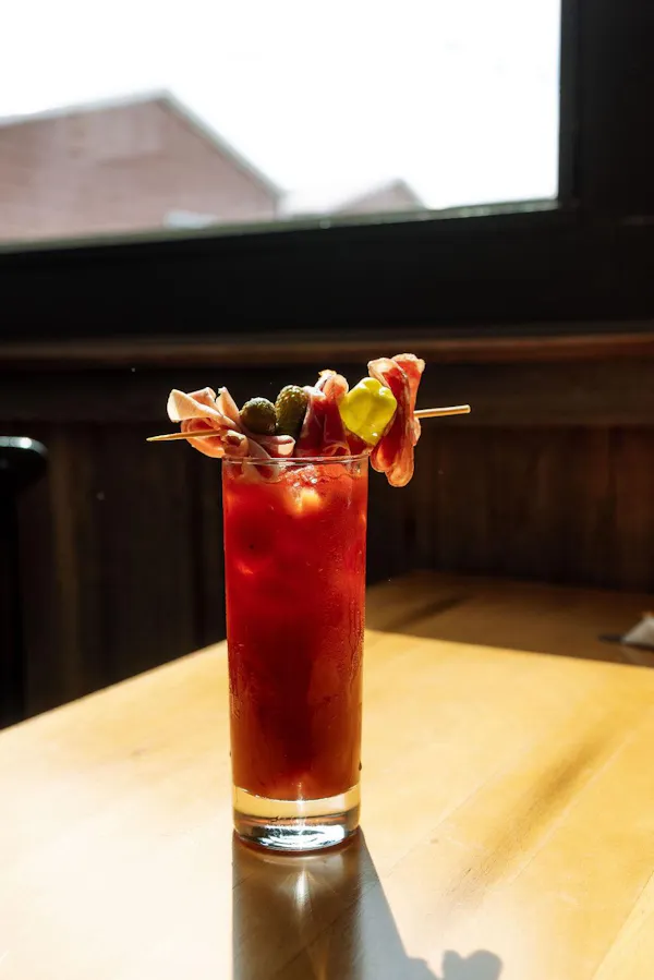 alcoholic drink, tableware, cocktail, cocktail garnish, food, juice