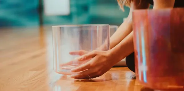 liquid, tableware, drinkware, glass, nail, serveware