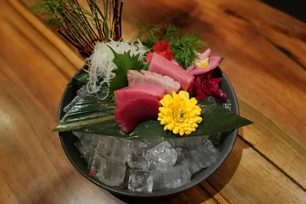 food, ingredient, tableware, garnish, culinary arts, fish slice