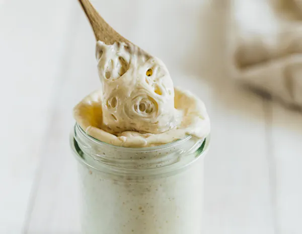 food, ingredient, tableware, dairy product, cream, buttercream