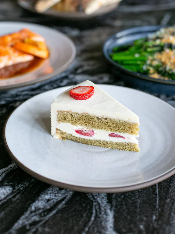 food, cake, fruit, ingredient, dessert, tableware