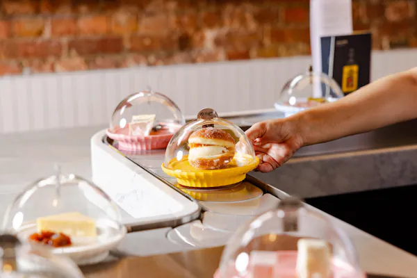food, tableware, ingredient, finger food, fast food, dessert