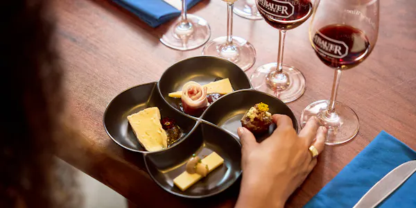 tableware, food, stemware, ingredient, drinkware, alcoholic drink