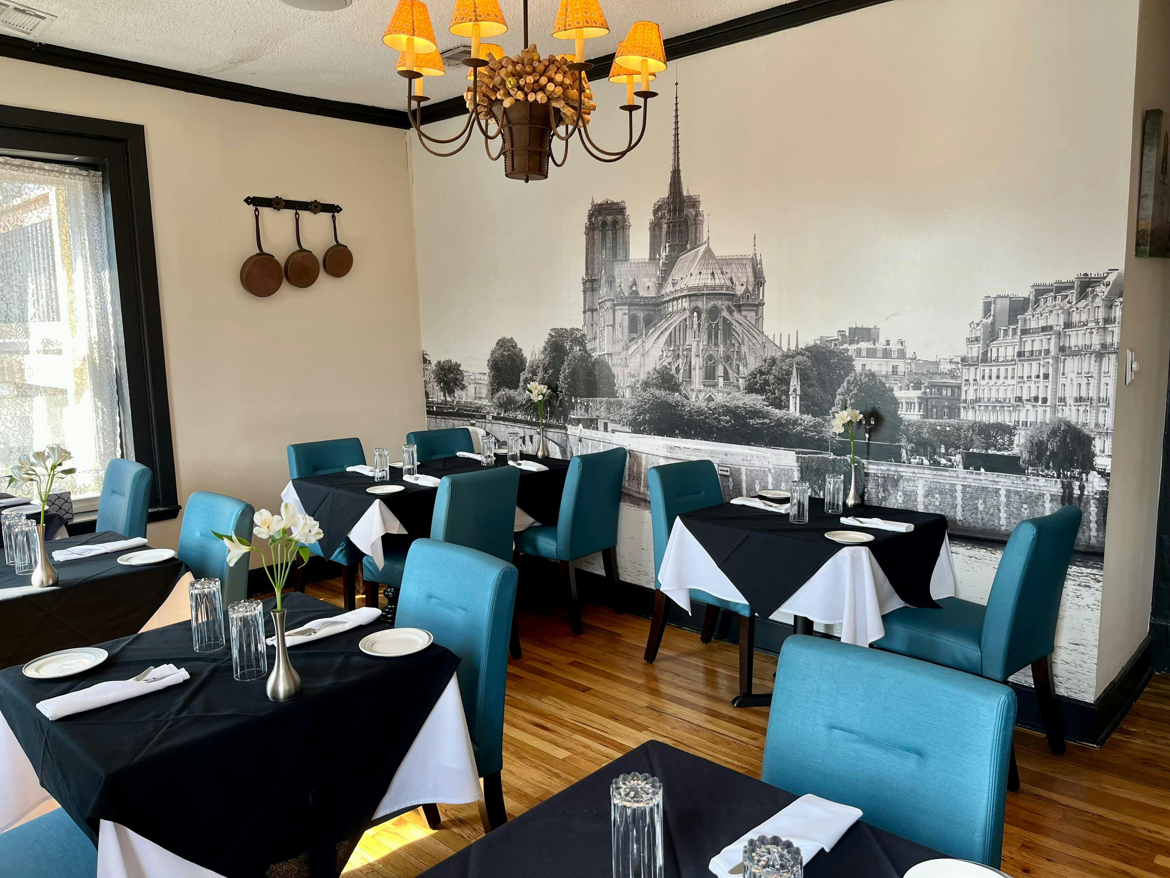Cafe Des Amis