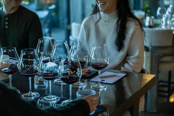 stemware, drinkware, tableware, wine glass, alcoholic drink, barware