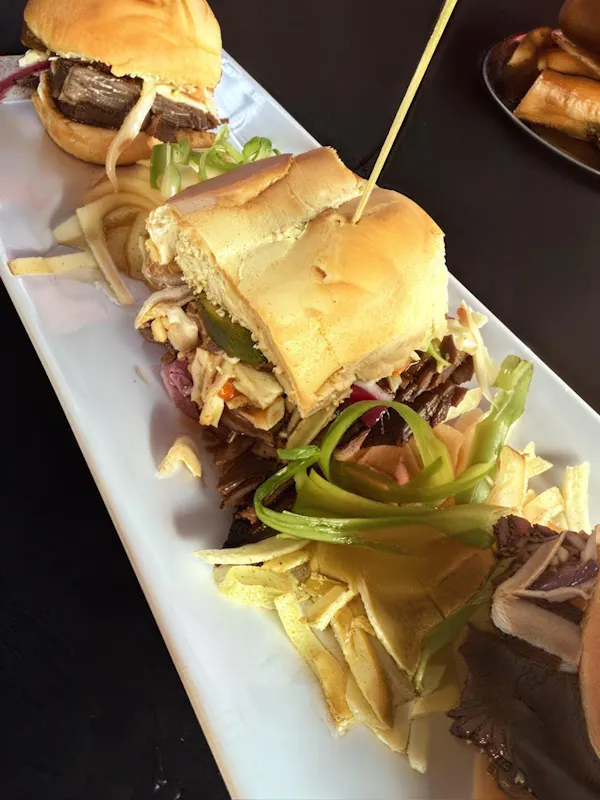 food, ingredient, tableware, finger food, fast food, bread