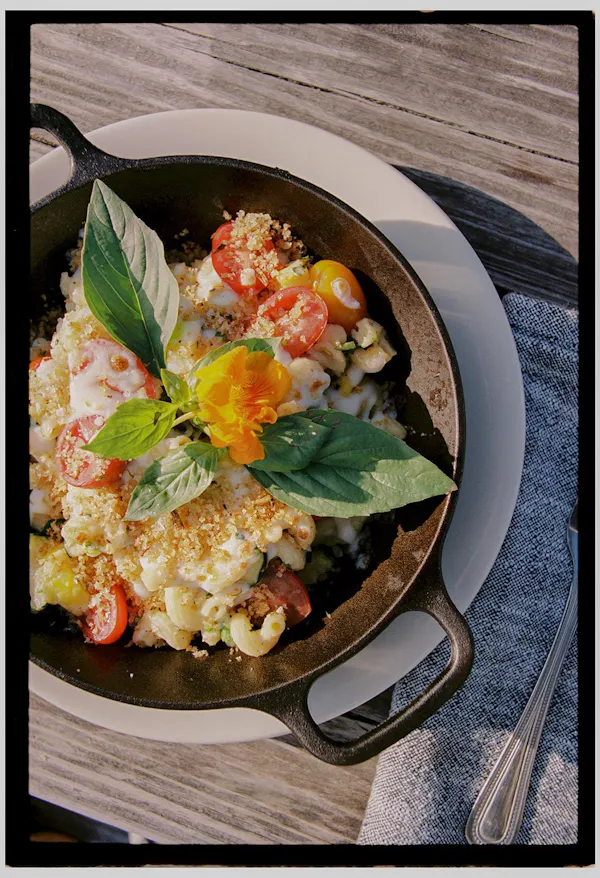 food, ingredient, tableware, produce, leaf vegetable, vegetable