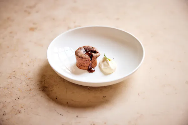 food, tableware, dishware, ingredient, serveware, dessert