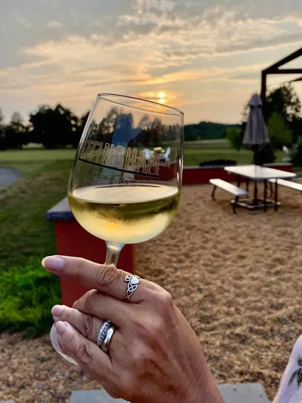 sky, cloud, tableware, stemware, drinkware, wine