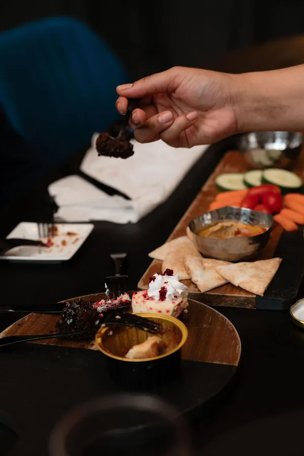 food, tableware, ingredient, dishware, dessert, serveware