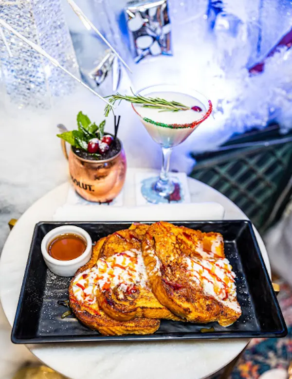 food, tableware, ingredient, alcoholic drink, fruit, brunch
