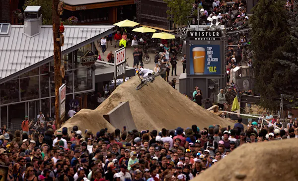 stunt, crowd, cycling, bmx, stunt performer, audience